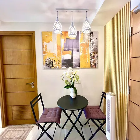 Dg Suites - Taft Eastgate Condominium Cebu
